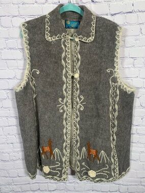 Ideal Womens VTG Alpaca Vest Embroidered Size 2X Peruvian Artsy Old Money